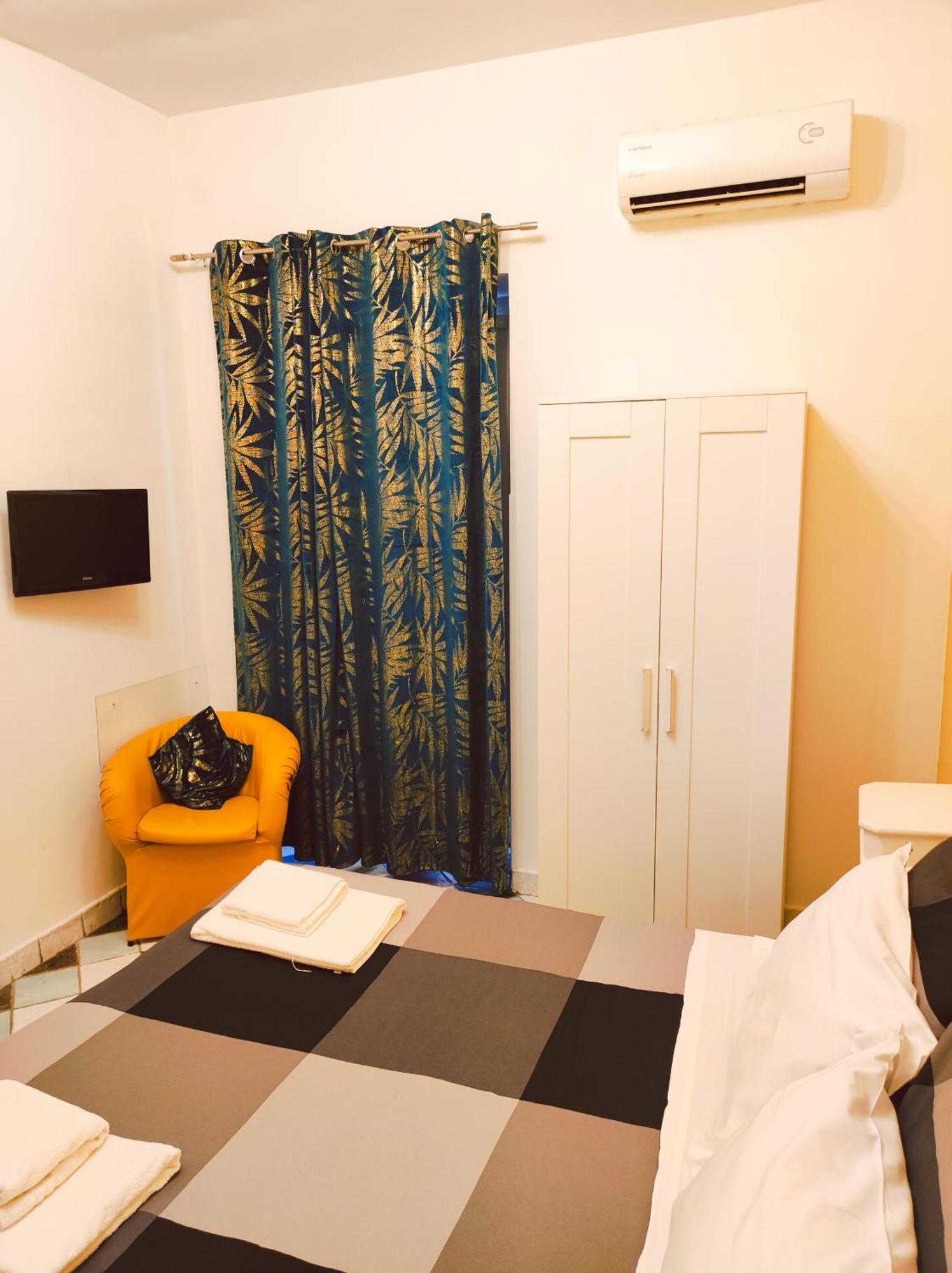 Firenze32 Bed & Breakfast Napoli Oda fotoğraf
